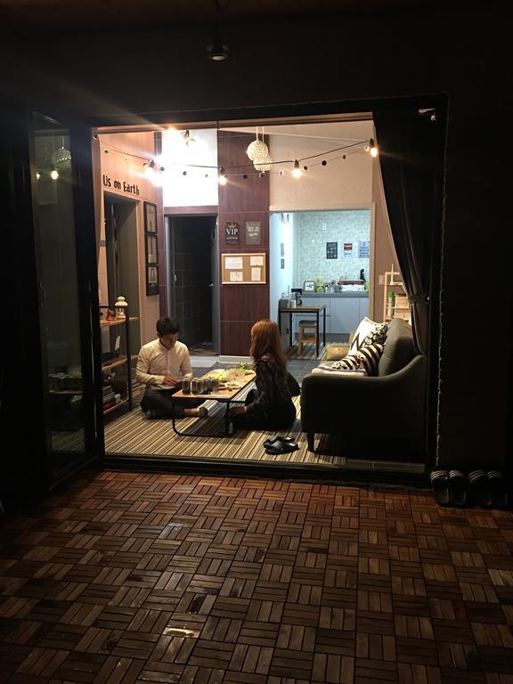 Us On Earth Guesthouse Danyang Bagian luar foto